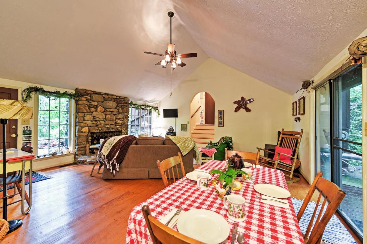 Serene Creekside Cottage Near Asheville Fire Pit Candler Zewnętrze zdjęcie